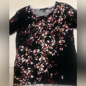 WHBM Sweater top ❤️